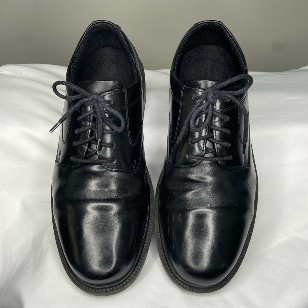 Deer Stags Men's Size 8.5W  Waterproof Leather Black Dress Shoes